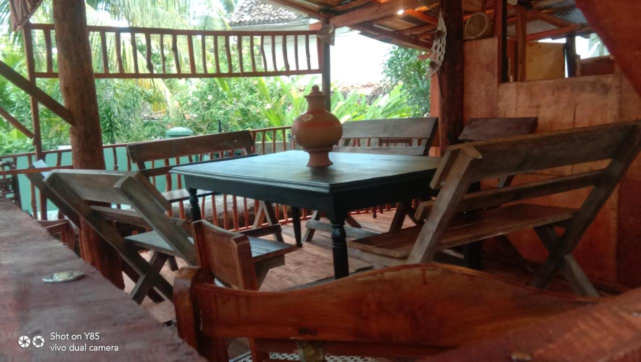 My House Ahangama Luaran gambar